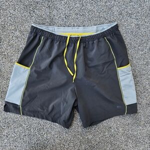 REI Mens Climbing Biking Shorts Gray Black Hip Pockets Outdoor Athletic Medium